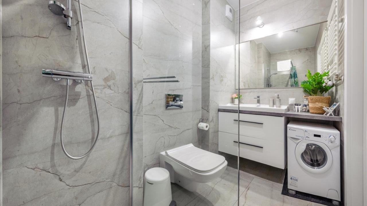 Apartament Blekitna Laguna Z Basenem - Ul Kasprowicza 20A - Holiday City Kołobrzeg Exterior foto